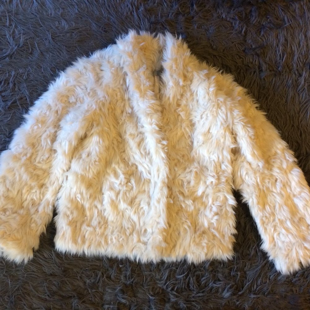 Vince Faux Fur White Jacket